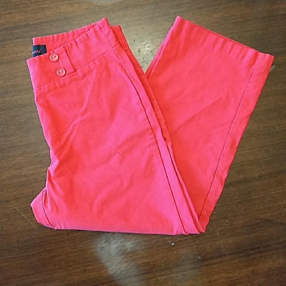 Hot Pink Stretchy Pull-on Capris